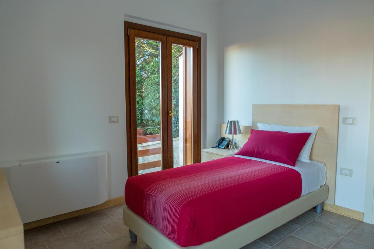 Il Moscardino Country Resort Serra San Bruno Exterior foto